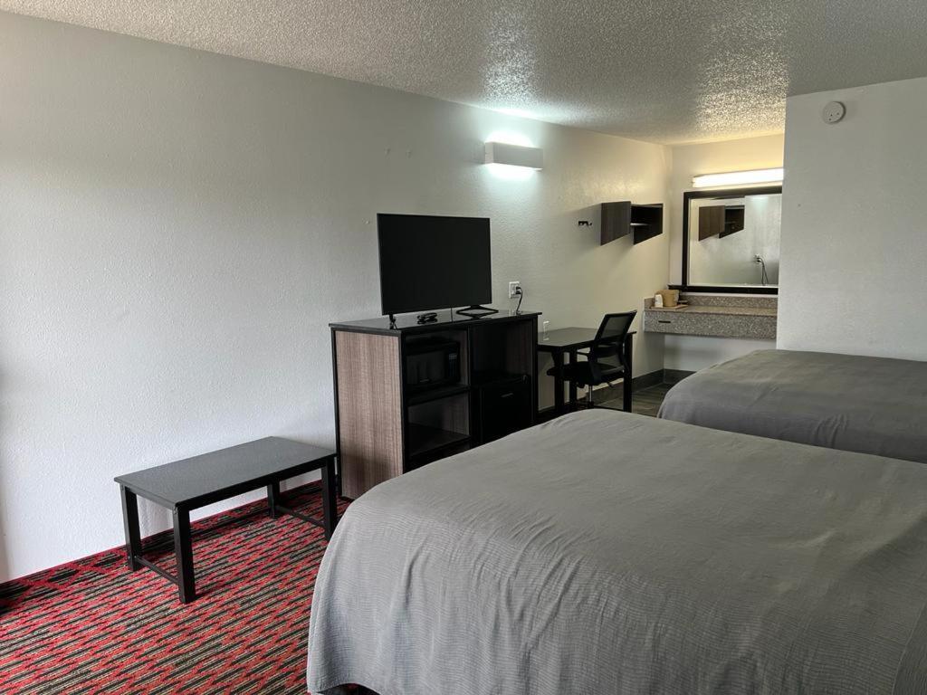 Key West Inn - Tuscumbia Extérieur photo