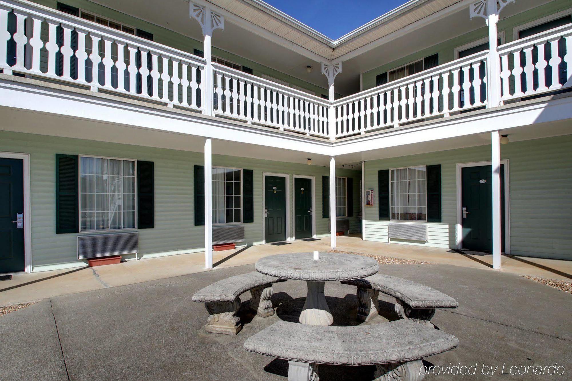 Key West Inn - Tuscumbia Extérieur photo
